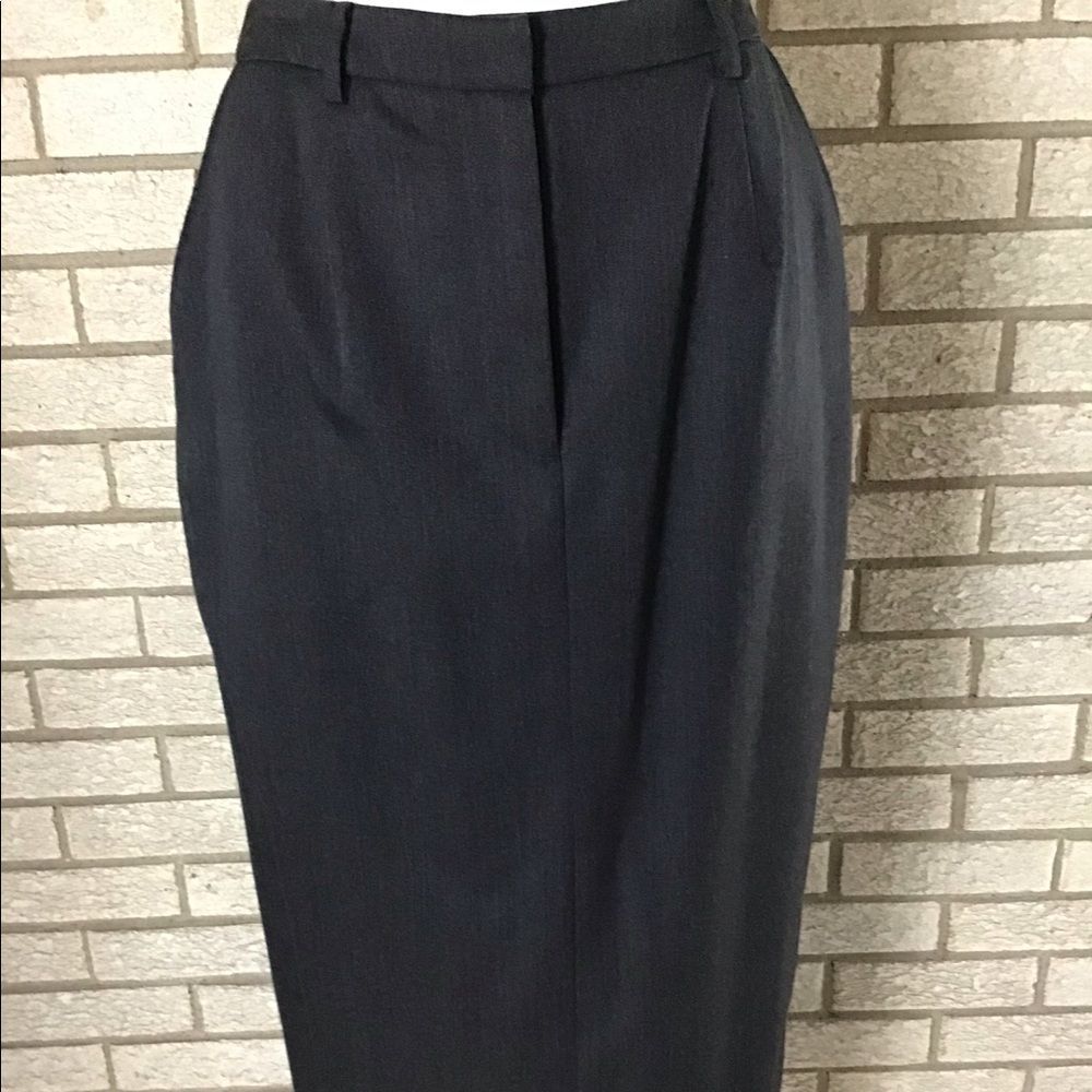 Lord & Taylor gray wool skirt size 10.